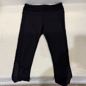 lululemon athletica Black 3/4 length Leggings